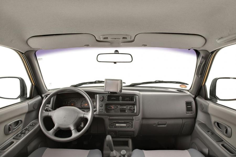  Mitsubishi L200 Savana 2008 года  (BR) (фото 11 из 20)